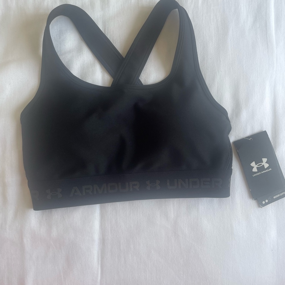 Under Amor Sports Bra size S